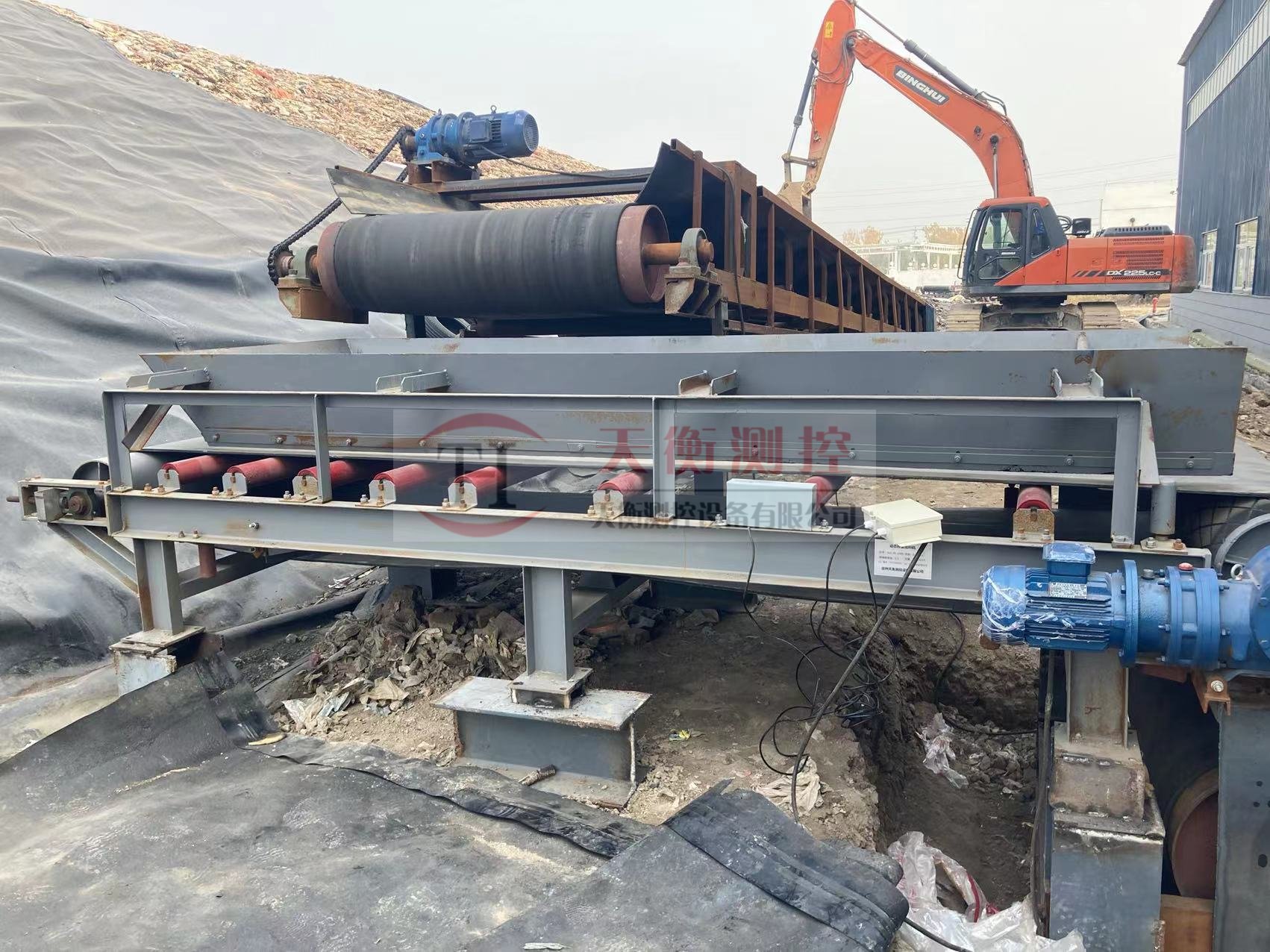 山东垃圾厂定量给料机项目